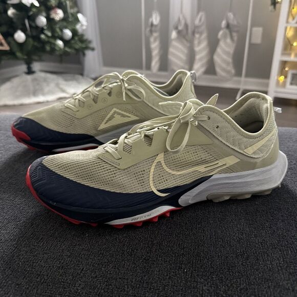 Nike Air Zoom Terra Kiger 8 Olive Aura Mens Size 13 DH0649-300 Trail Sneakers - Picture 1 of 7